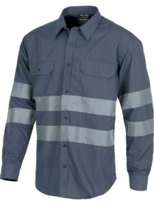 WorkTeam Camisa manga larga con 2 bolsos de pecho y cintas reflectantes. Hombre